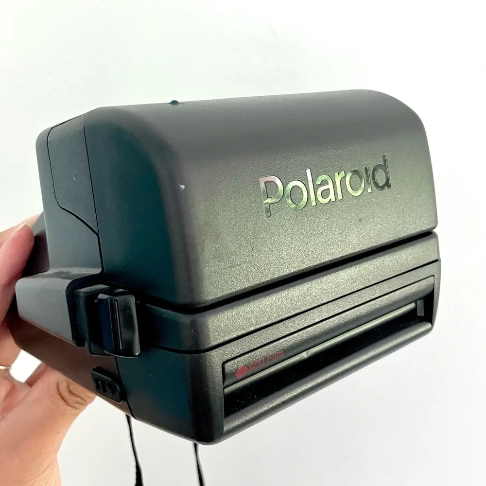 Vintage 90’s Polaroid One Step Close Up black camera